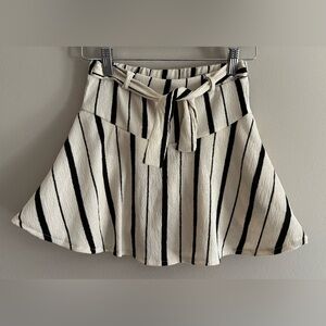 NWOT Zara Girls Ecru & Black Striped Skort - Size 9